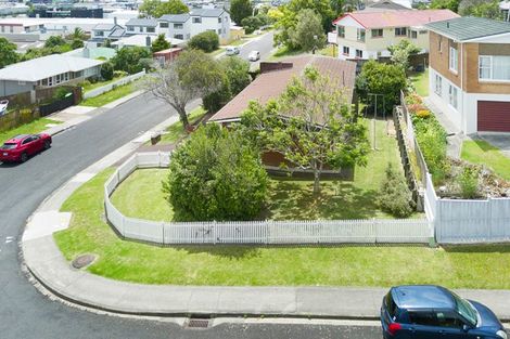 Photo of property in 80 Bruce Road, Glenfield, Auckland, 0629