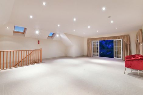 Photo of property in 5 Grovenor Drive, Orewa, 0931