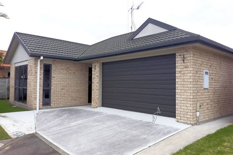 Photo of property in 16/100 Millers Road, Brookfield, Tauranga, 3110