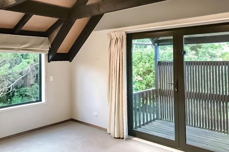 Photo of property in 2a Pitoitoi Road, Days Bay, Lower Hutt, 5013