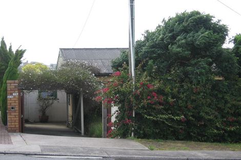 Photo of property in 1/79 East Coast Road, Castor Bay, Auckland, 0620