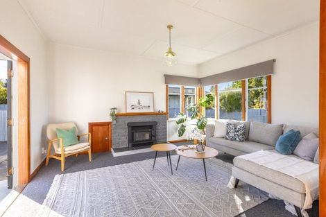 Photo of property in 2 Woburn Street, Waipukurau, 4200