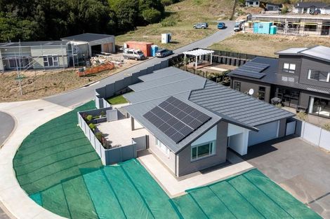 Photo of property in 18 Morepork Drive, Waikanae, 5036