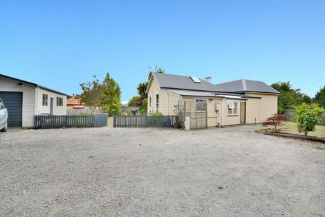 Photo of property in 27 Brough Street, Palmerston, 9430