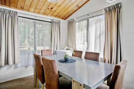 Photo of property in 5 Brunette Drive, Acacia Bay, Taupo, 3330