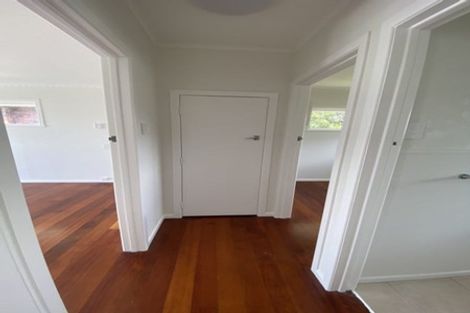 Photo of property in 2/38 Holland Road, Hillcrest, Auckland, 0627