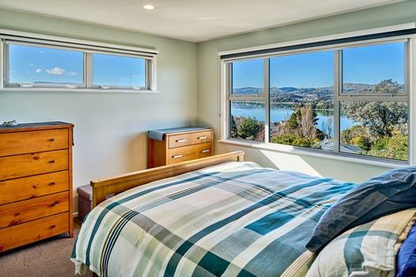 Photo of property in 92 Mana View Road, Paremata, Porirua, 5026