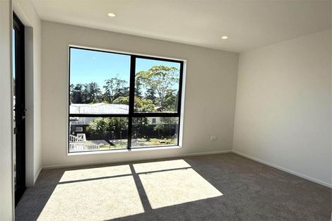 Photo of property in 102b Ennis Avenue, Pakuranga Heights, Auckland, 2010