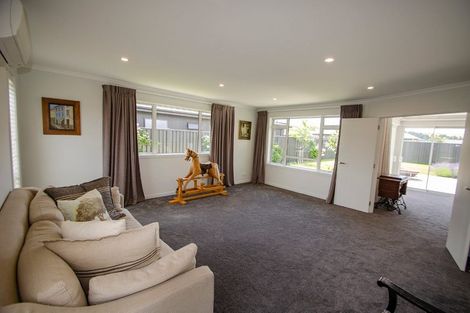 Photo of property in 10 Phoenix Place, Cromwell, 9310