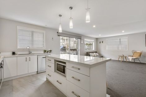 Photo of property in 1040b Papamoa Beach Road, Papamoa Beach, Papamoa, 3118