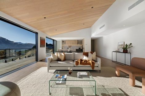 Photo of property in 6 Red Deer Rise, Kelvin Heights, Queenstown, 9300