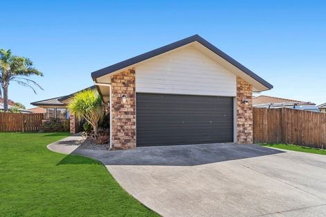 Photo of property in 25 Madeleine Terrace, Papamoa Beach, Papamoa, 3118