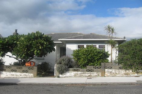 Photo of property in 166 Wellington Road, Paekakariki, 5034