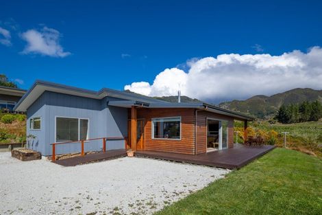 Photo of property in 19 Sandridge Terrace, Pohara, Takaka, 7183