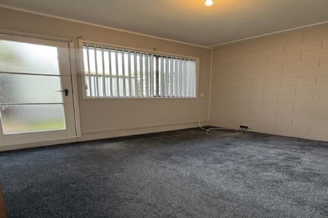 Photo of property in 2/14 Ti Nana Crescent, Henderson, Auckland, 0610