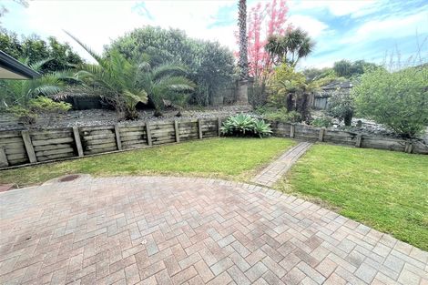 Photo of property in 24 Stewart Gibson Place, Manurewa, Auckland, 2105