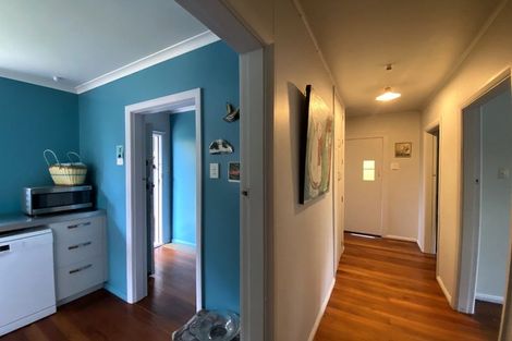 Photo of property in 12 Stokes Crescent, Maeroa, Hamilton, 3200