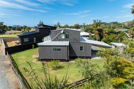 Photo of property in 806 Cove Road, Waipu, 0582