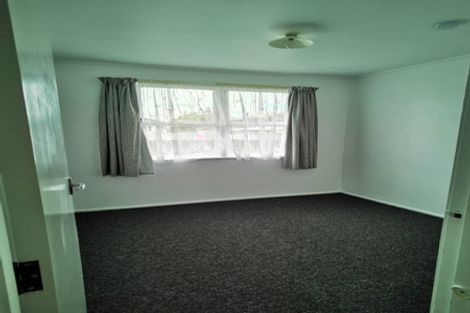 Photo of property in 4 Marybeth Place, Rosehill, Papakura, 2113