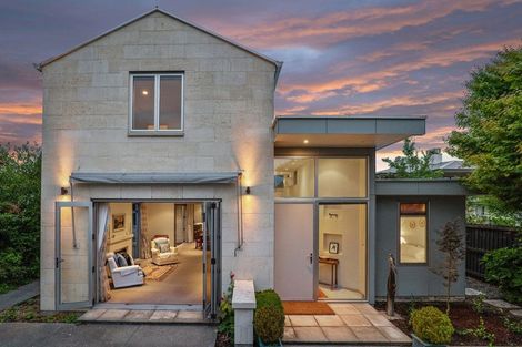 Photo of property in 7 Tui Street, Fendalton, Christchurch, 8041