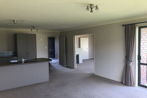 Photo of property in 41 Boston Parade, Kelvin Grove, Palmerston North, 4414
