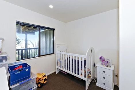 Photo of property in 24 Kitewaho Road, Swanson, Auckland, 0816