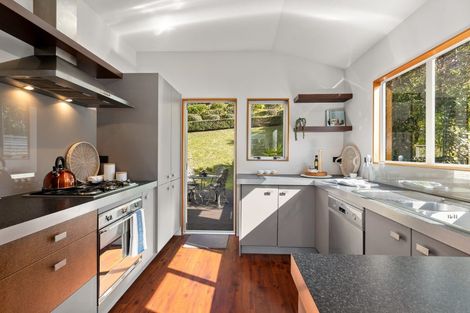 Photo of property in 27 Waverton Terrace, Churton Park, Wellington, 6037