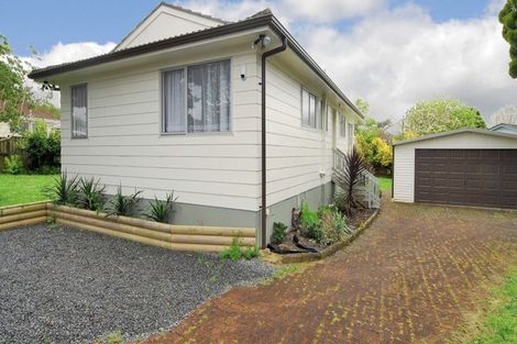 Photo of property in 20 Becker Drive, Weymouth, Auckland, 2103