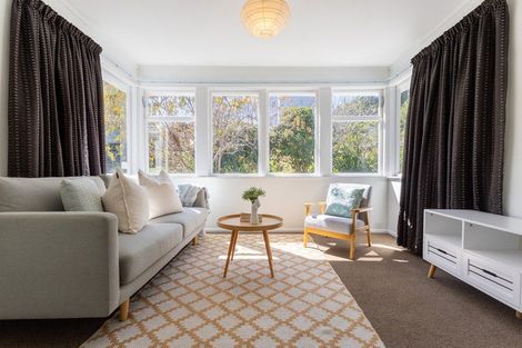 Photo of property in 24 Queens Road, Waikanae Beach, Waikanae, 5036