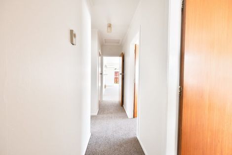 Photo of property in 6b Sandleigh Road, Hamilton Lake, Hamilton, 3204