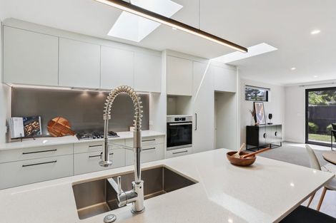 Photo of property in 12 Horoeka Street, Avonhead, Christchurch, 8042