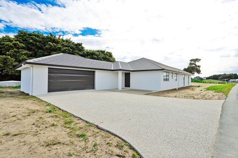 Photo of property in 92 Blairlogie Close, Otatara, Invercargill, 9879