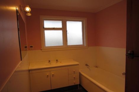 Photo of property in 297 Wairakei Road, Bryndwr, Christchurch, 8053