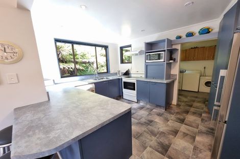 Photo of property in 30 Stanton Crescent, Karoro, Greymouth, 7805