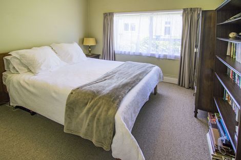 Photo of property in 18 Victoria Street, Carterton, 5713