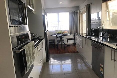 Photo of property in 53 Neal Avenue, Glenfield, Auckland, 0629