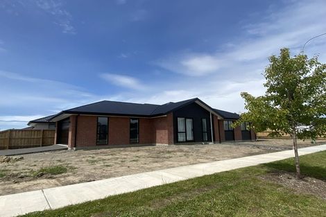 Photo of property in 2 Jasmine Street, Woodend, 7610