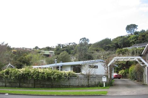 Photo of property in 91 Poplar Grove, Whalers Gate, New Plymouth, 4310