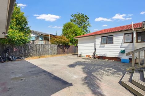 Photo of property in 9 Panzic Place, Glen Eden, Auckland, 0602