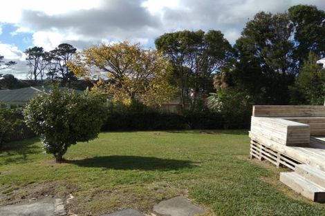 Photo of property in 494 Blockhouse Bay Road, Blockhouse Bay, Auckland, 0600