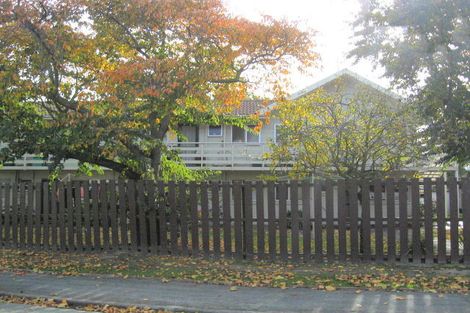 Photo of property in 1 Takaro Avenue, Sockburn, Christchurch, 8042