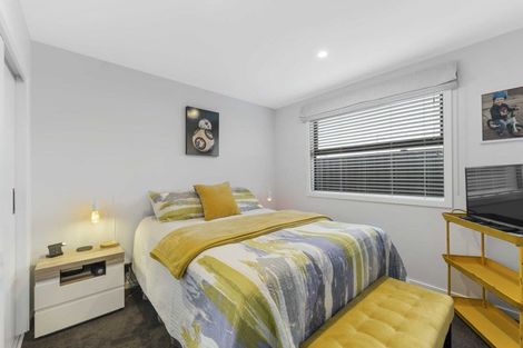 Photo of property in 1 Fraer Street, Cromwell, 9310