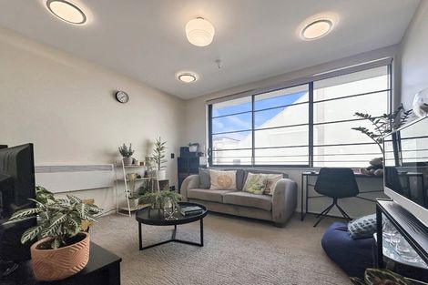 Photo of property in 208/3 Roxburgh Street, Mount Victoria, Wellington, 6011