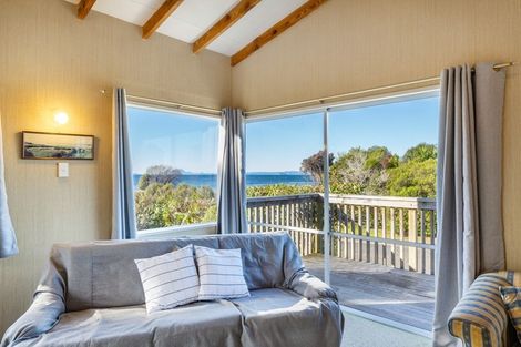 Photo of property in 16 Parehopu Street, Kuratau, Turangi, 3381