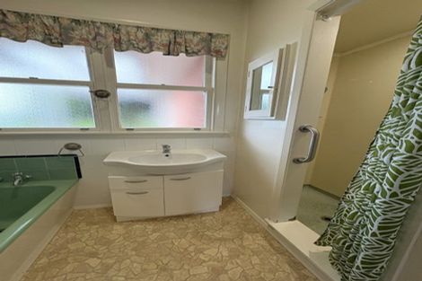 Photo of property in 70 Pine Avenue, Ebdentown, Upper Hutt, 5018