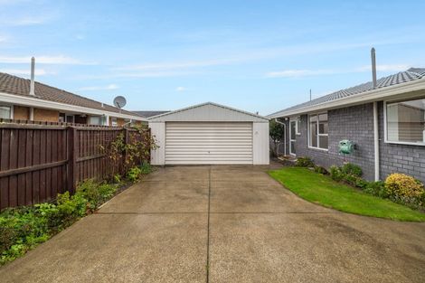 Photo of property in 2/15 Dumfries Drive, Hei Hei, Christchurch, 8042