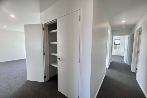 Photo of property in 8 Mehrtens Crescent, Woodend, 7691