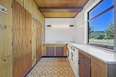 Photo of property in 82 Marina Terrace, Kinloch, Taupo, 3377