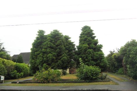 Photo of property in 11 Coopers Road, Dallington, Christchurch, 8061