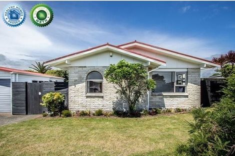 Photo of property in 6 Mountainview Terrace, Otaki Beach, Otaki, 5512